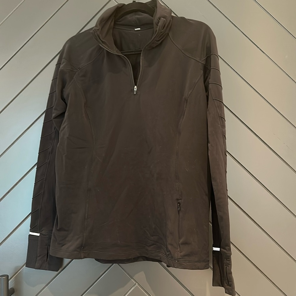 Lululemon black half zip top